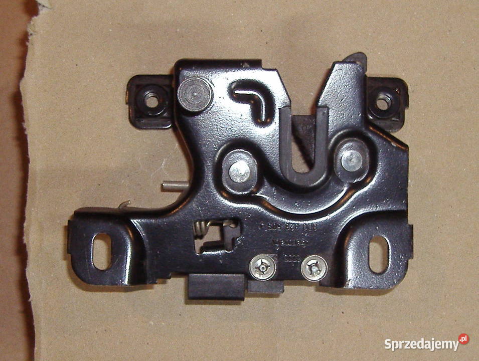 AUDI A4 B5 ZAMEK MASKI 8D0823509J Karoseria śląskie Katowice