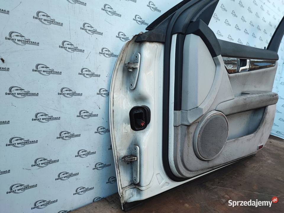 MERCEDES W204 09r Drzwi prawy przód 70mikronów Kielce