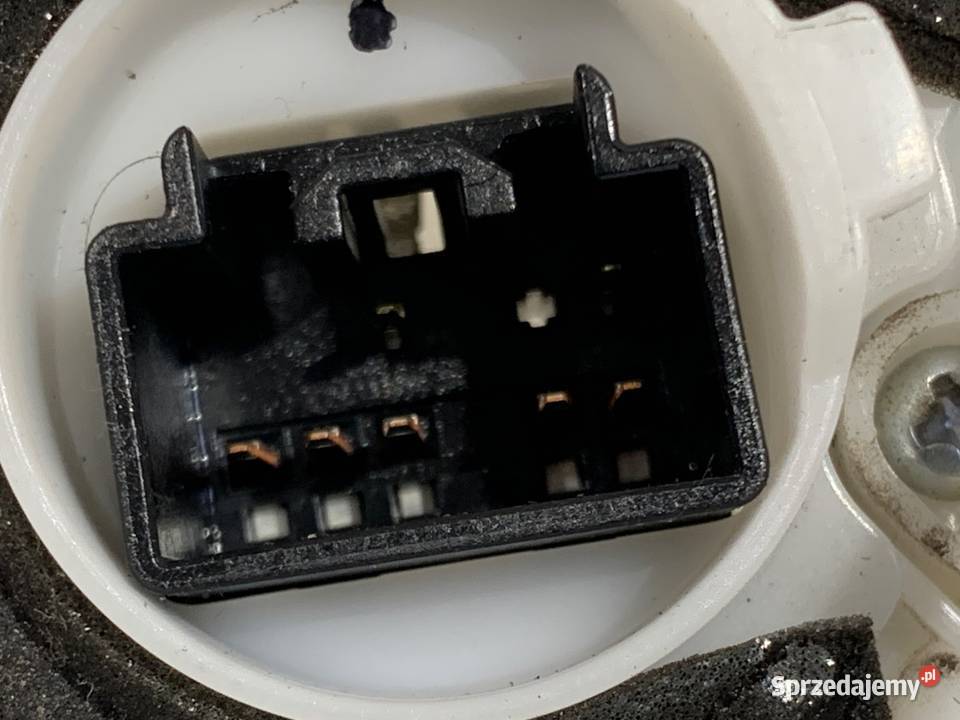 ZAMEK DRZWI LEWY PRZÓD MAZDA 2 DE Hatchback 0715 osobowe podkarpackie sprzedam