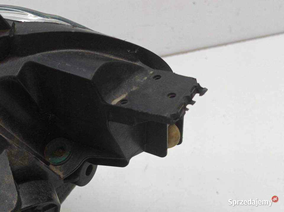 LAMPA PRZÓD PRAWA EUROPA 9808572580 Peugeot Motoryzacja świętokrzyskie