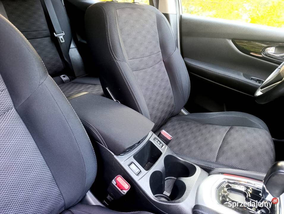Nissan Qashqai 2015r LiftAutomatbenzyna 115KM dolnośląskie Legnica sprzedam