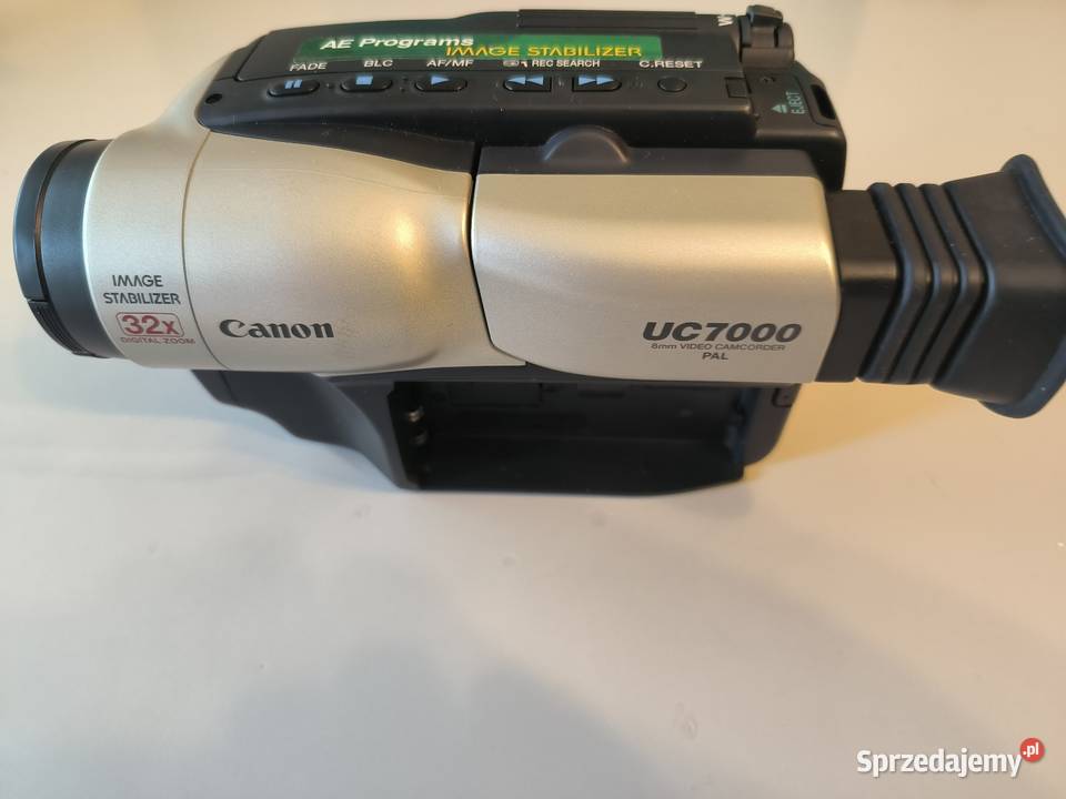 Sprzedam Kamerę Video CANON UC 7000 8 mm nieużywaną w oryginalnym stanie.