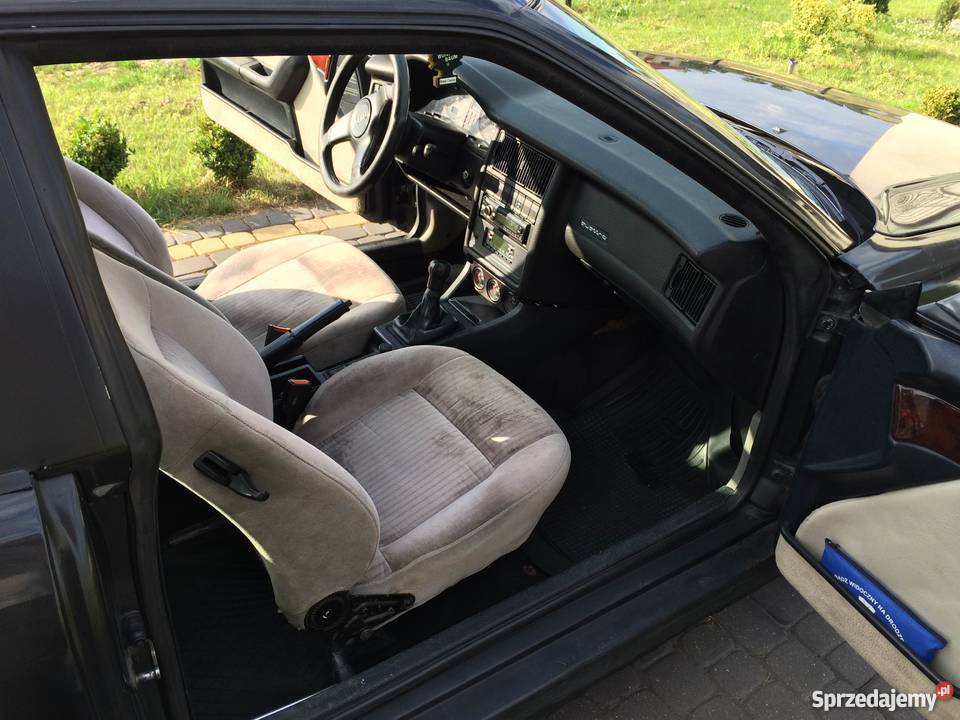 Auci Coupe Quattro 23 10V czarny Lublin