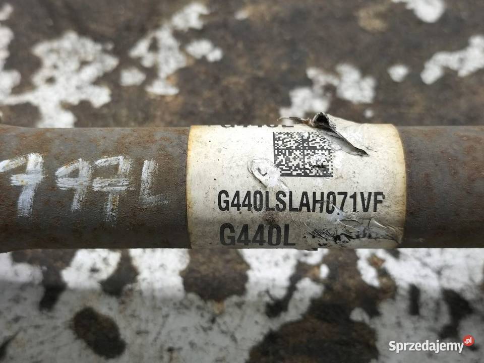 PÓŁOŚ LEWY PRZÓD 16 CRDI 115 49500G4400 Hyundai