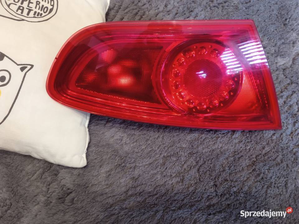 Lampa tył prawy klapy seat Leon z 2008 roku Świnna