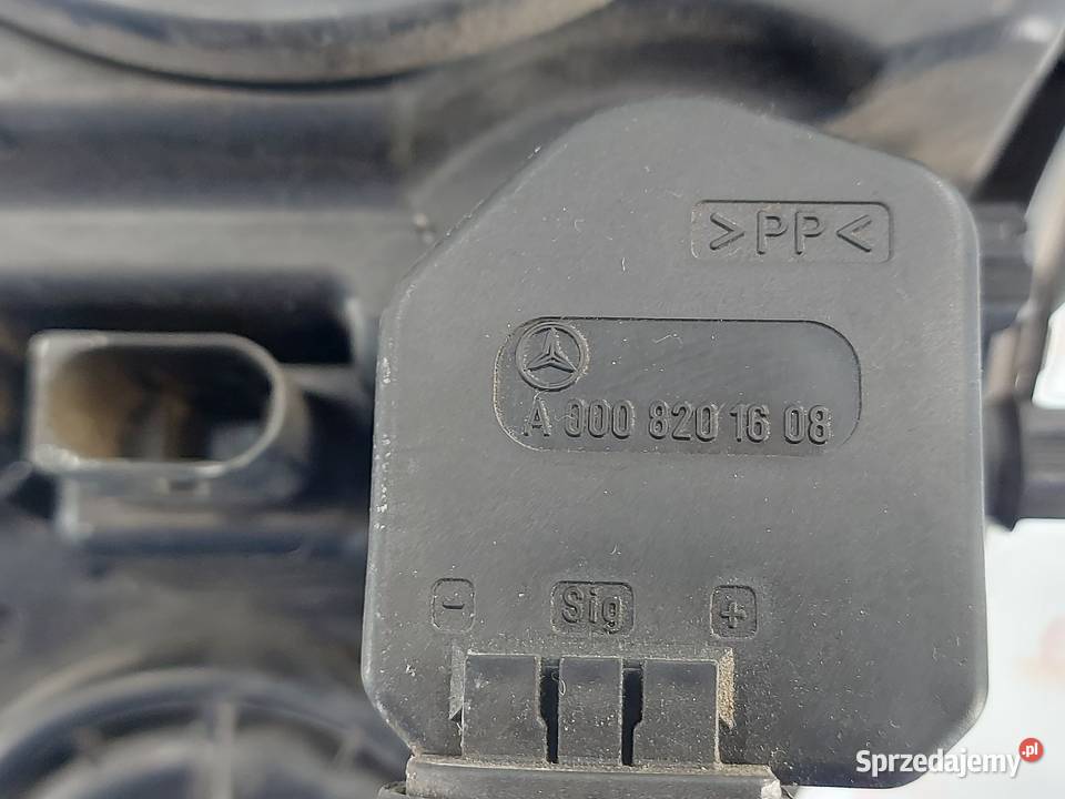 MERCEDES CLS C219 09r lampa lewa przód Kielce