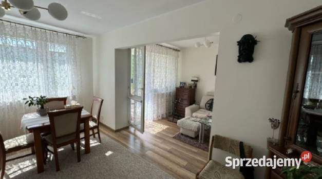 Syndyk sprzeda udziały w lokalu mieszkalnym w pomorskie Gdynia