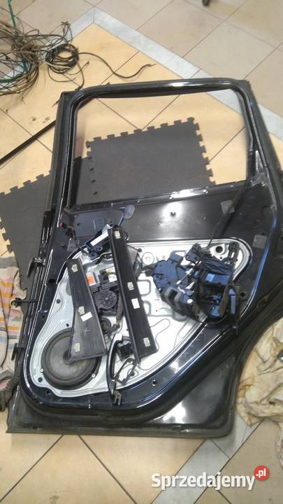 Drzwi części drzwi tyle prawe kuga mk1 Części samochodowe wielkopolskie Kalisz