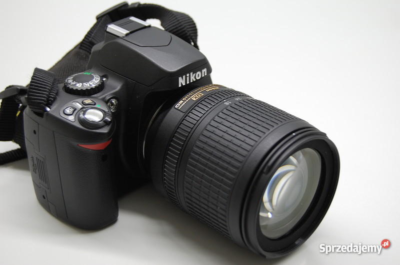 Nikon D3000 Nikkor 18105