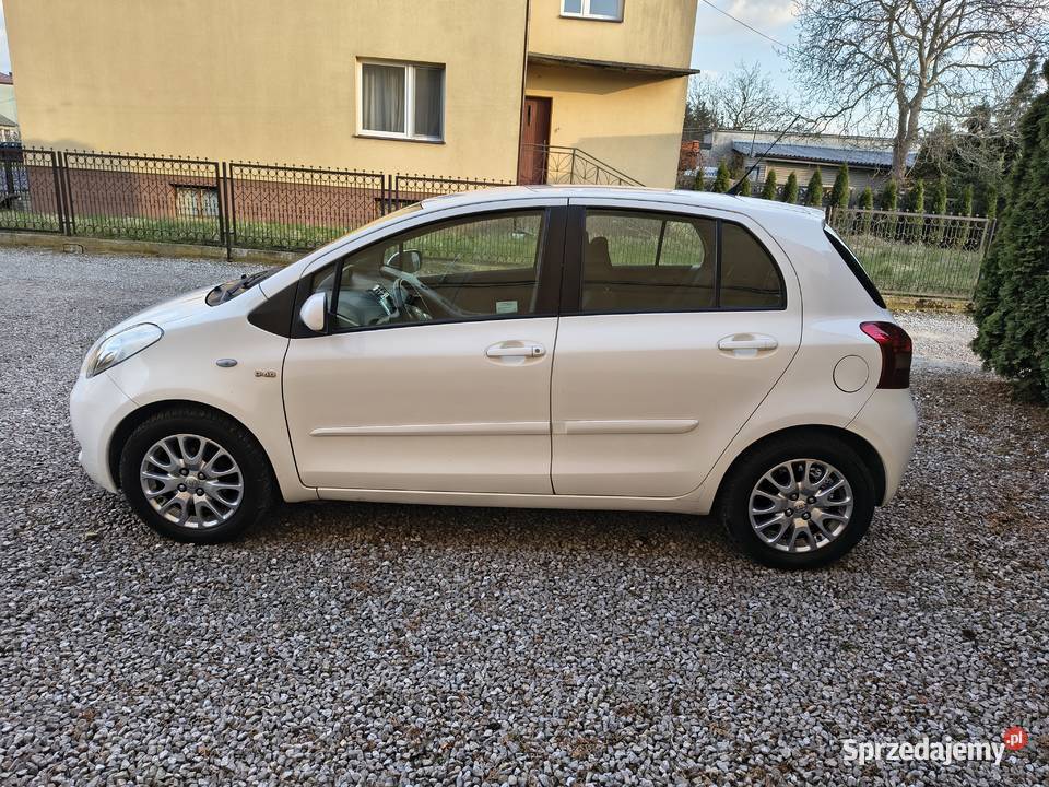 TOYOTA YARIS Rok produkcji 2006 Magnuszew