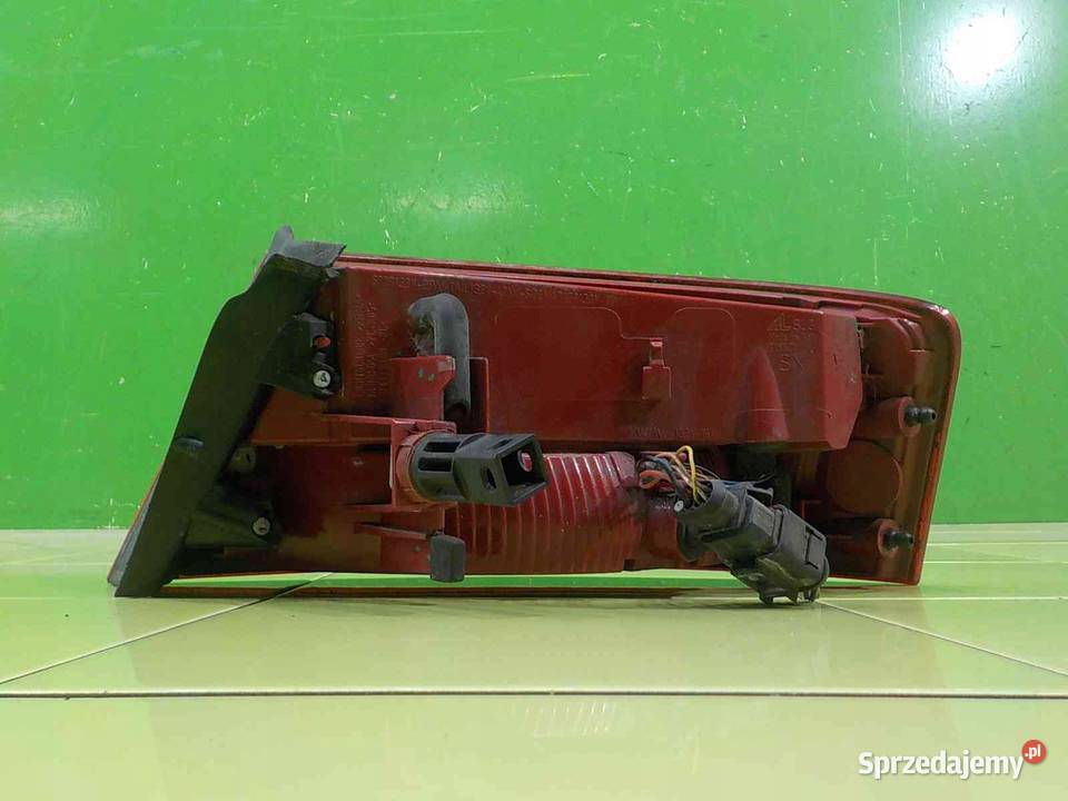 AUDI A5 8T 20 TDI 09r COUPE 2D lampa lewa tyl mazowieckie Suków