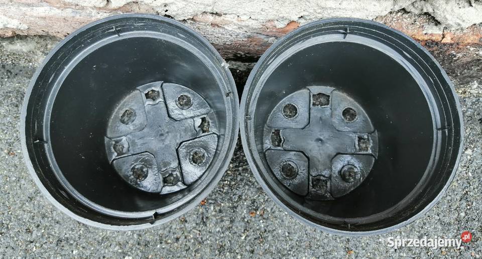 Doniczki produkcyjne śr 11 05L czarne okrągłe Siewierz