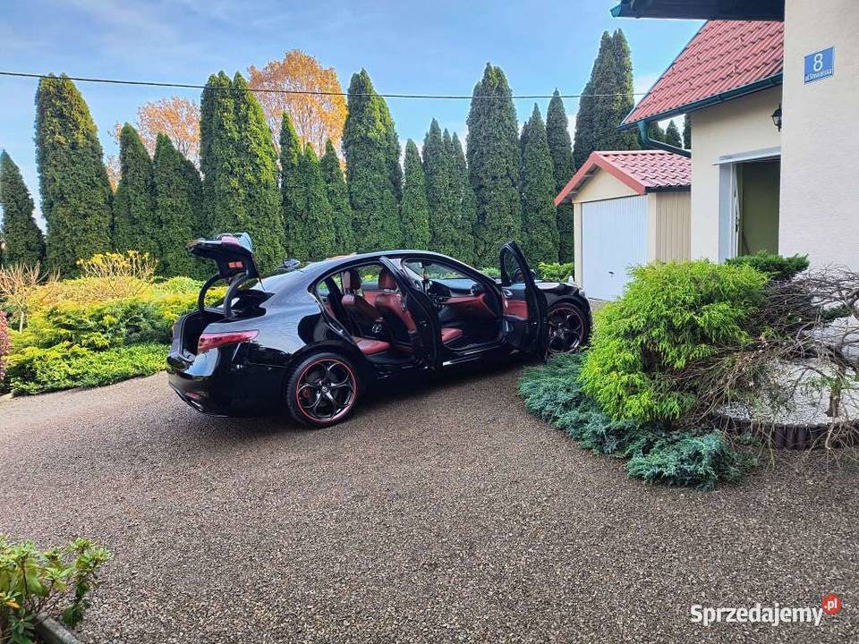 Alfa Romeo Giulia TI Sport 20 280 śliczna mały małopolskie Radocza