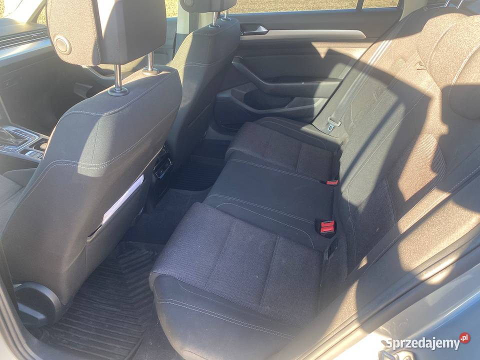 Volkswagen VW Passat B8 Diesel 20 2019 stan Żórawina