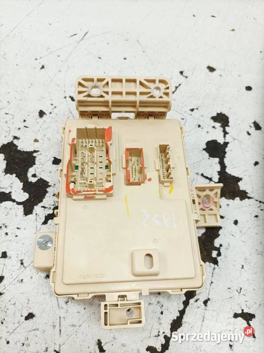 SKRZYNKA BEZPIECZNIKÓW 91951D3530 16 CRDI 136 świętokrzyskie