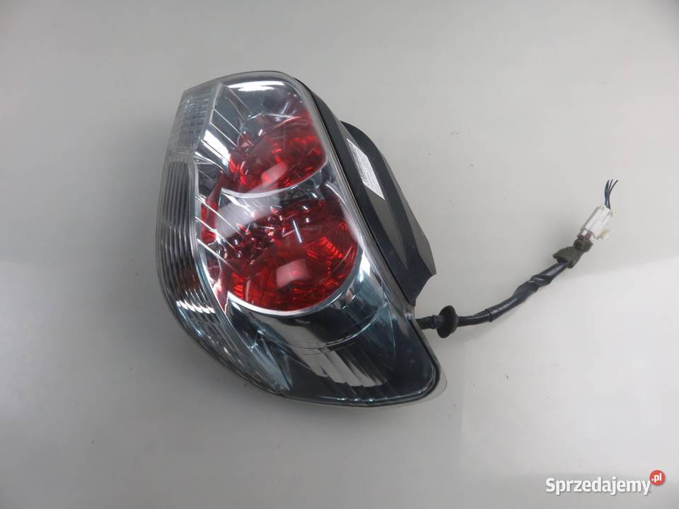 LAMPA PRAWA TYLNA MITSUBISHI OUTLANDER I CUW sprzedam