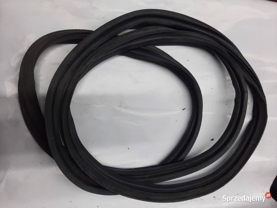 Opel Astra H III 3 HB uszczelka klapy tylnej Ksawerów