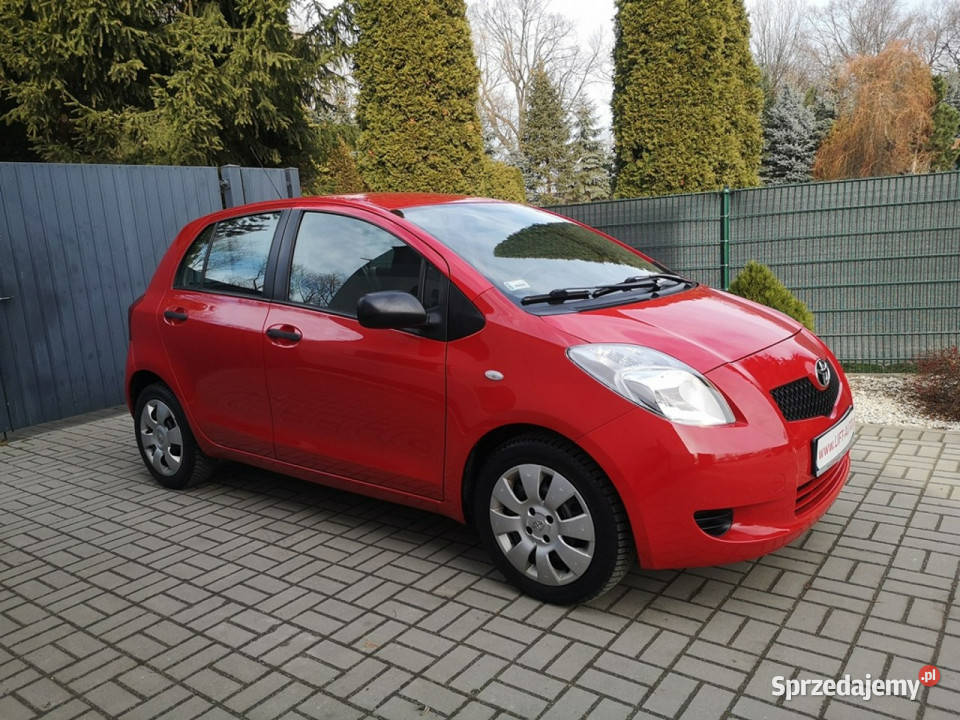 Toyota Yaris 13 Benzyna 88 Klimatyzacja garażowany Strzegom