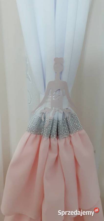 Zasłony z falbanami