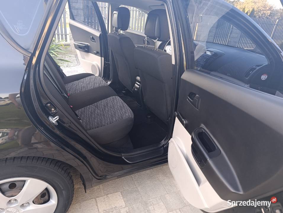 Kia ceed benzyna Rok produkcji 2009 Łomża sprzedam