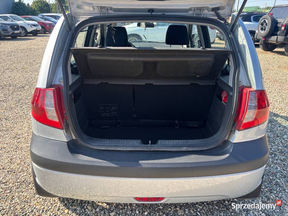 Hyundai Getz 2008r srebrny Samochody osobowe Paniówki