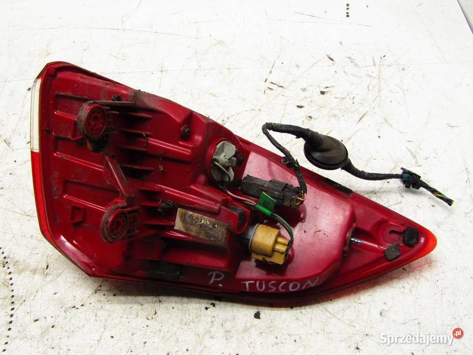 LAMPA TYLNA PRAWY TYŁ HYUNDAI TUCSON III Oświetlenie