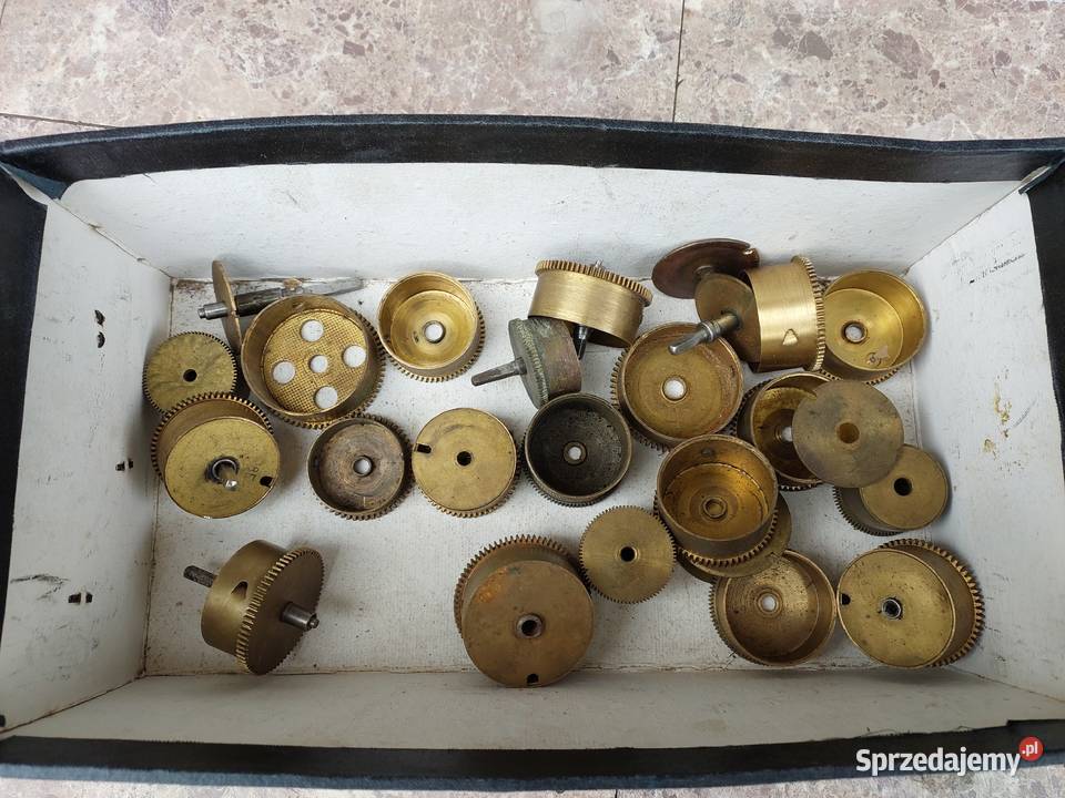 20 bębny mechanizmów starych zegarów Tczew