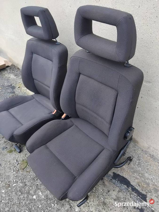 Sprzedam komplet foteli z Audi 80 B3 Zachowane w Grodków