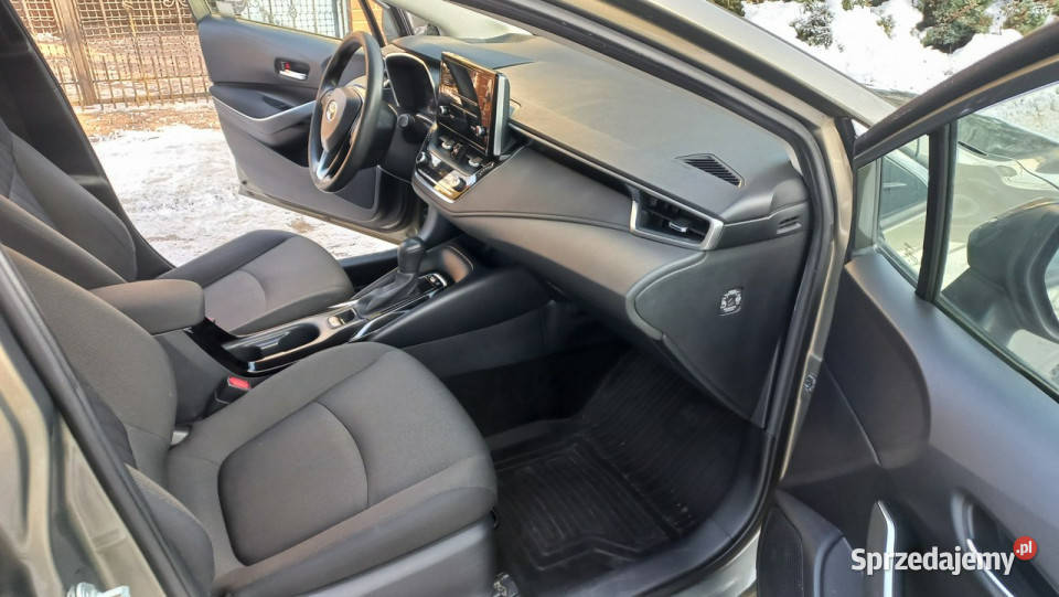 Toyota Corolla Comfort eCVT 18 Hybryda Tempomat automatyczna Gdańsk