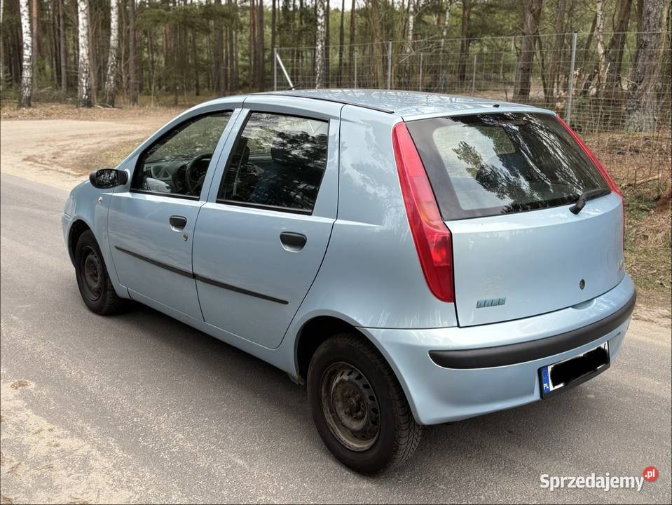 Fiat Punto 2 12 benzyna 173 2002r wspomaganie VAT marża wielkopolskie
