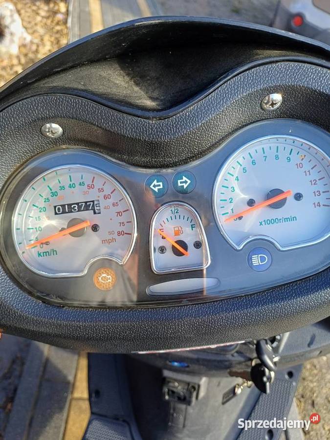 Skuter 50 1390km