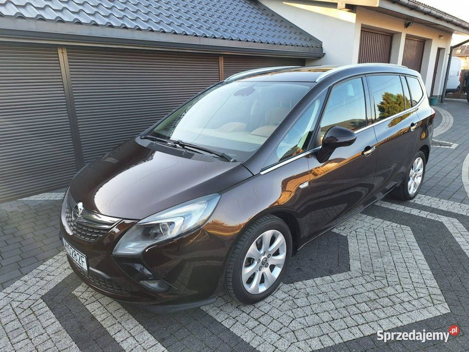 Opel Zafira 14 T 140 Innovation Xenon Navi Color Rok produkcji 2012 Mysłowice