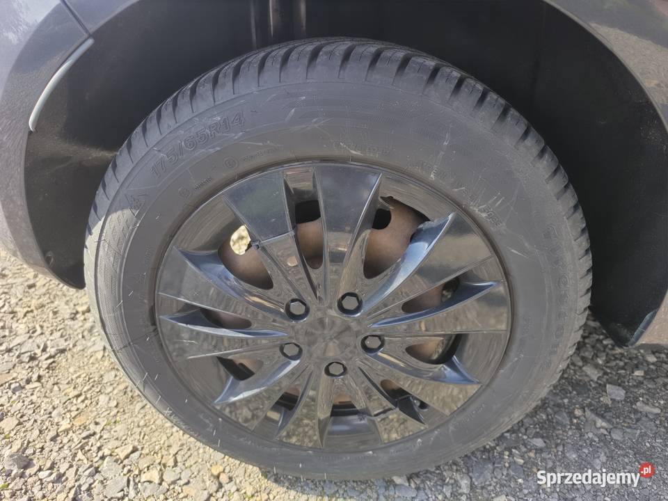 Ford Fiesta 125 Mk7 120 BEZ WKŁADU OC i Przegląd Rok produkcji 2010 Mogielnica sprzedam