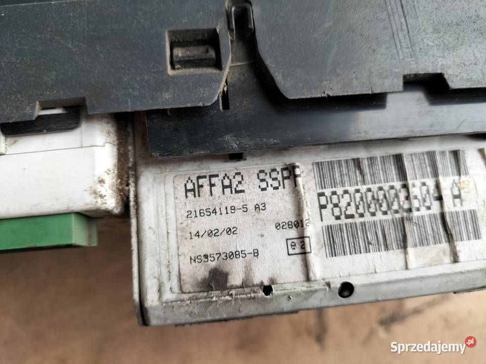 WYŚWIETLACZ RADIA P8200002604A Laguna II 2 Kamień-Kolonia