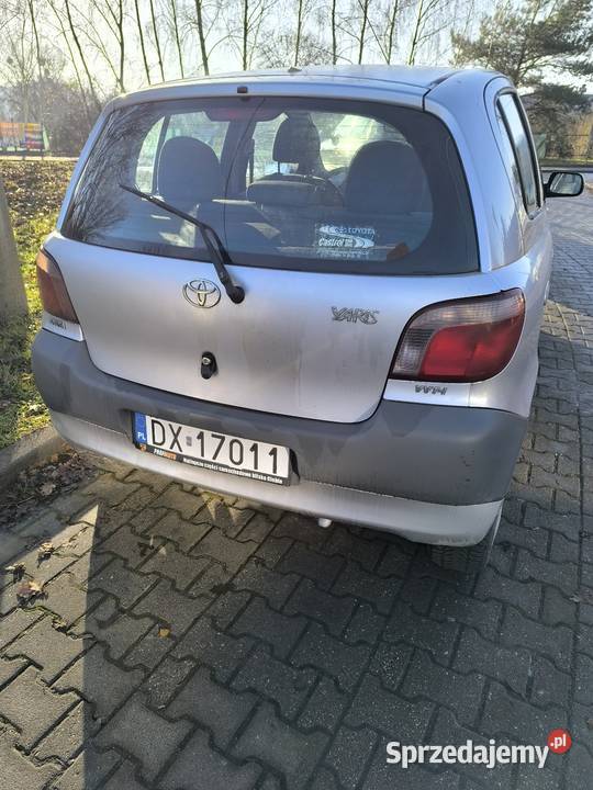 Do sprzedania Toyota Yaris 2003 r benzyna poj998 kupiony w polskim salonie Wrocław