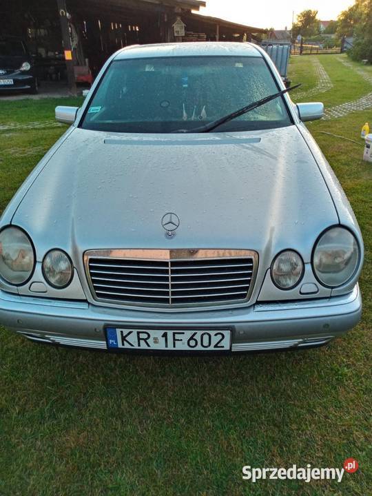 Mercedes Benz W210 E 290TD Sedan / Limuzyna
