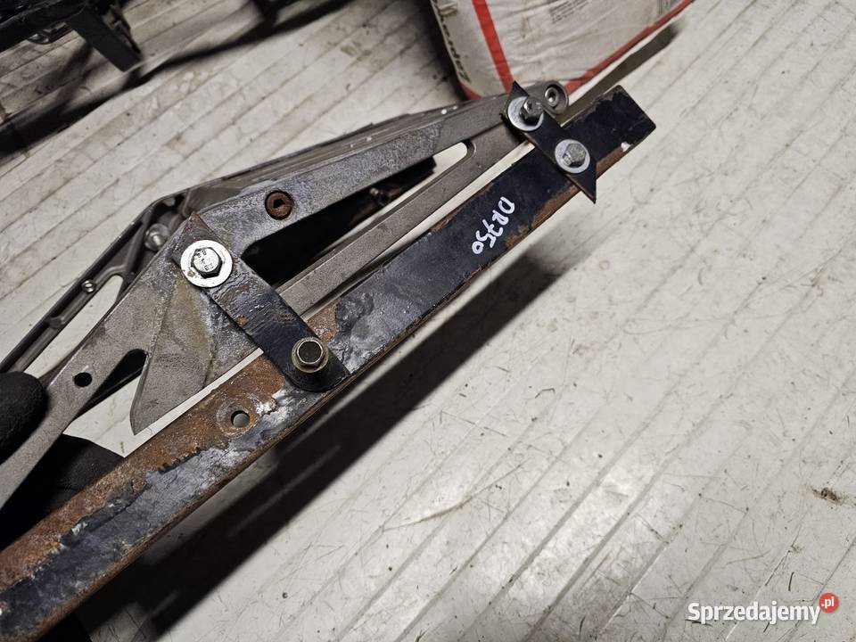 Suzuki DR 800 750 bagażnik uchwyt tylny cross