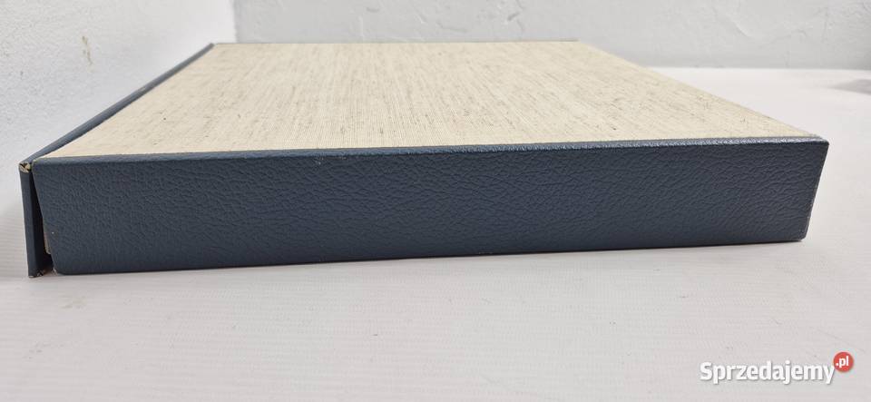 Solidny BOX Kolekcjonerski na 10 Winyli LP Kultura i Rozrywka sprzedam