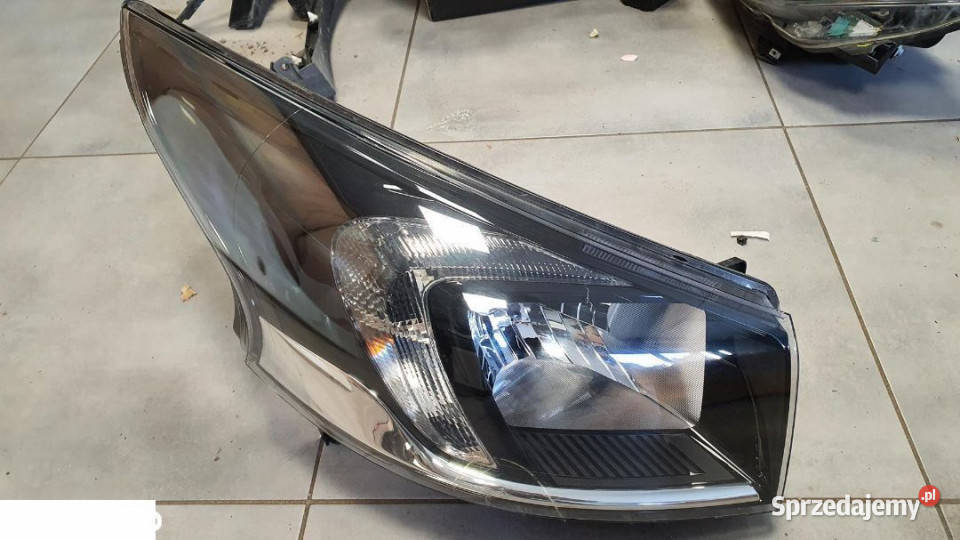 Opel vivaro III 14 reflektor prawy przód lampy przednie Kozubszczyzna