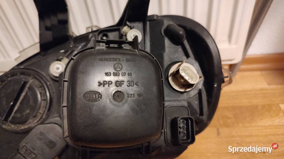 Komplet lamp Mercedes M W163 Bukowo sprzedam