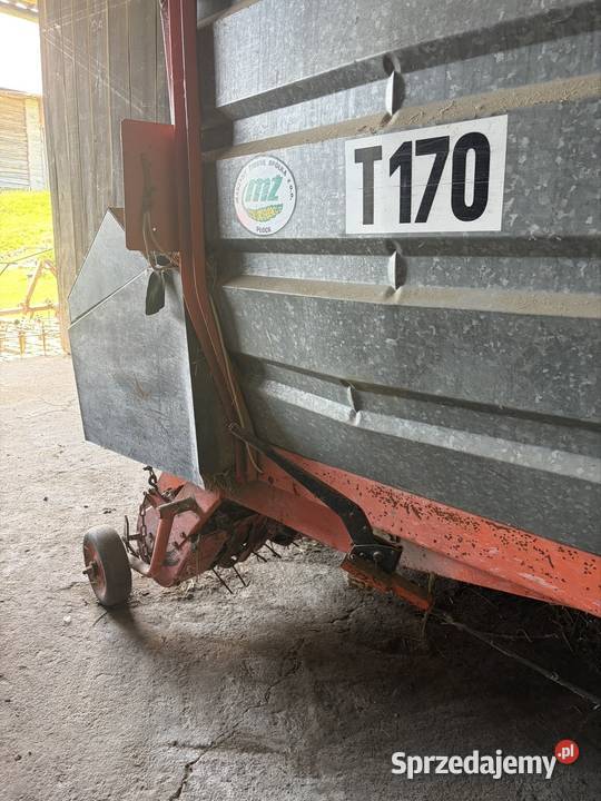 Przyczepa samozbierajaca T170 FMŻ Bochnia