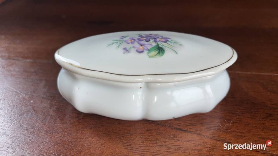 Puzderko W delikatnym kolorze ecru Z różyczką Gdańsk