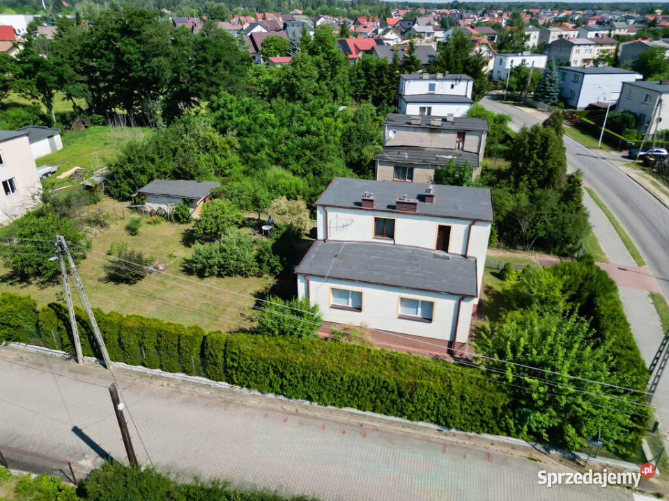 Dom piętrowy 1224m2 działka 997m2 Konopnickiej Ostrowiec Świętokrzyski