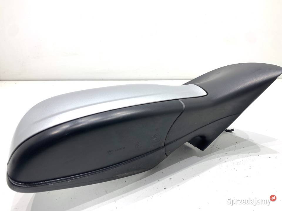 LUSTERKO PRAWY OPEL ASTRA H Hatchback 0414 podkarpackie