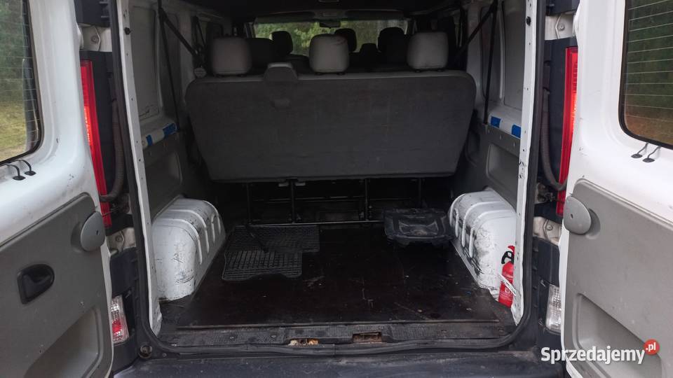 trafic primastar 9 osobowy long Rok produkcji 2012 Jastrzębie sprzedam