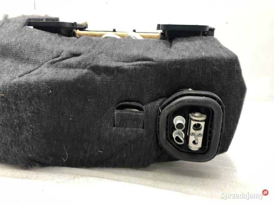 NAGRZEWNICA MERCEDES CKLASA W204 A2048300962