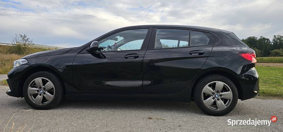 BMW F40 116D 2021r Automat Rok produkcji 2021 Złoczew