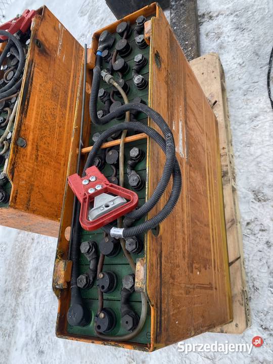 Baterie trakcyjne i prostownik Oborniki