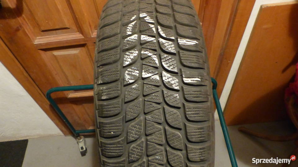 Sprzedam opony zimowe Bridgestone Blizzak LM 25 Warszawa Opony zimowe Bridgestone Blizzak LM 25 20555R16 Runflat Wwa