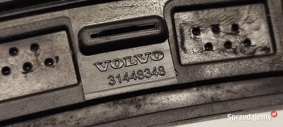 VOLVO XC40 LISTWA BŁOTNIKA LEWY PRZÓD 31448348 Listwy i nakładki